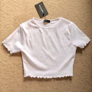 Cropped white tee
